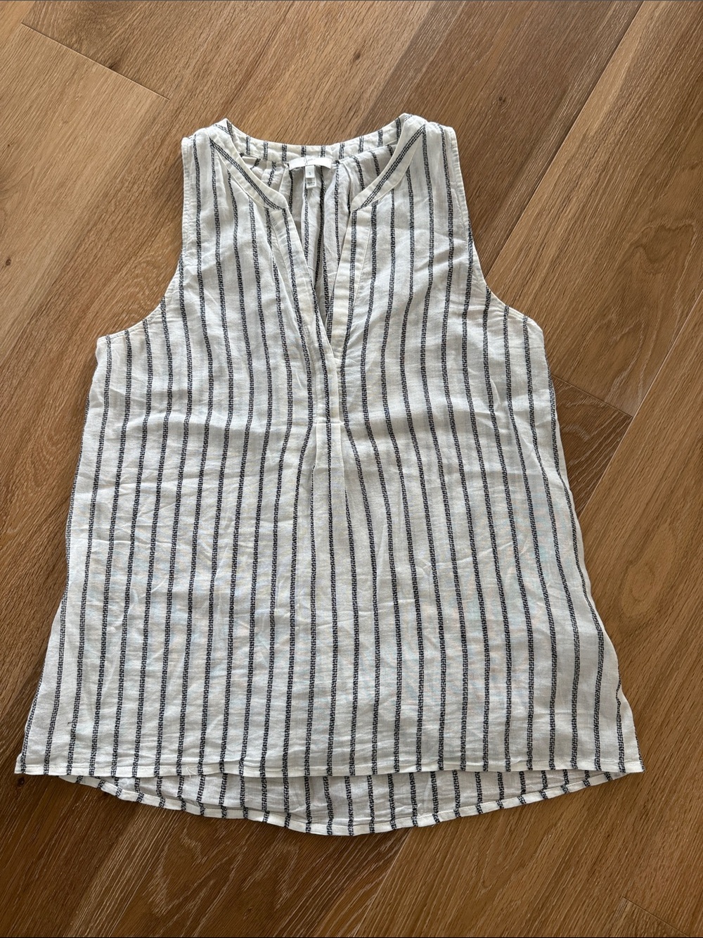 Joie Striped Cotton Sleeveless Blouse.
Size S